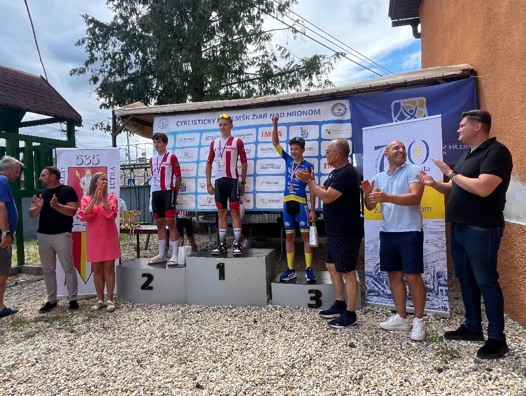 Na domácom šampionáte získal Kozár bronz.