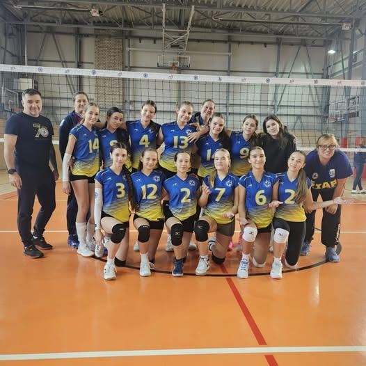 Žlté  staršie žiačky s prvými víťazstvami