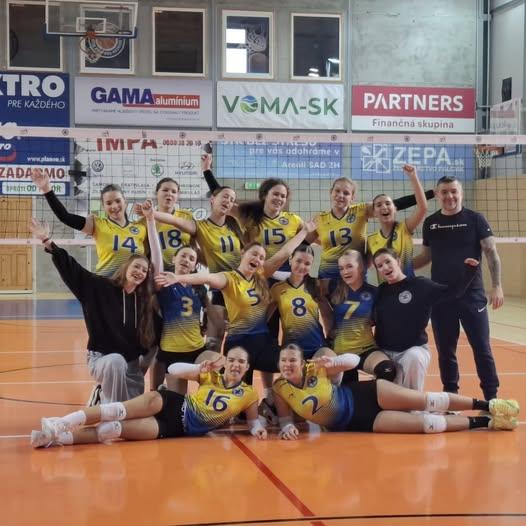 Žlté  staršie žiačky s plným počtom bodov 